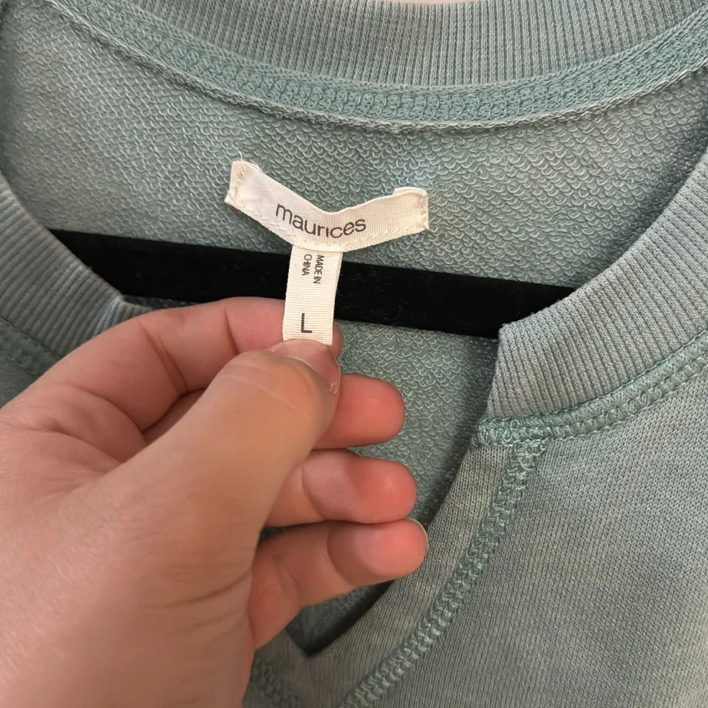 Maurices Blue and Pink "Lake Weekend" "Sunny Days Ahead" Crewneck - Picture 2 of 6
